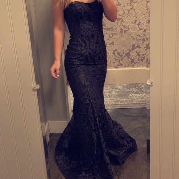 Blush Dresses & Skirts - Blush prom dress size 2!